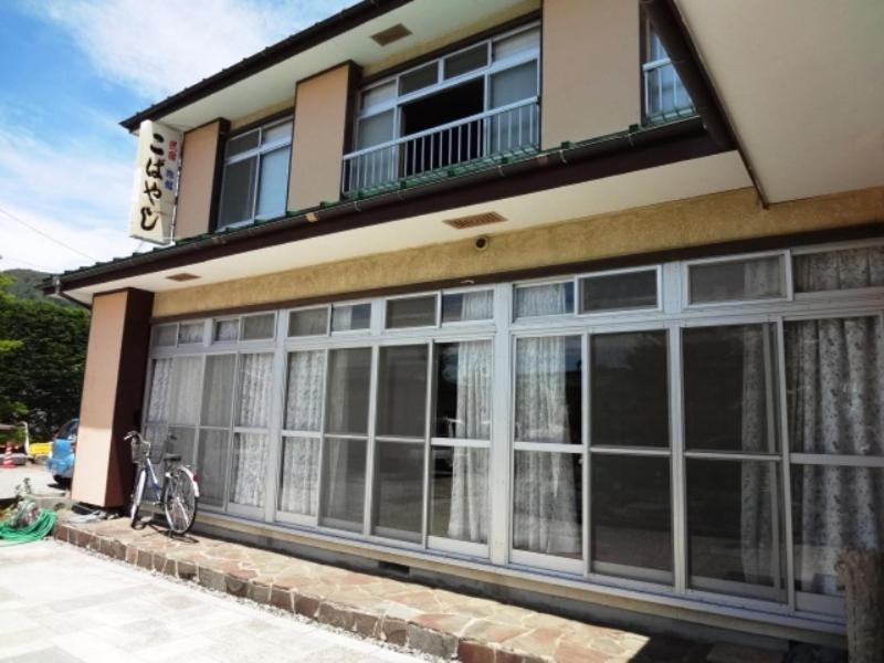 Hotel Minshuku Kobayashi à Narusawa Extérieur photo