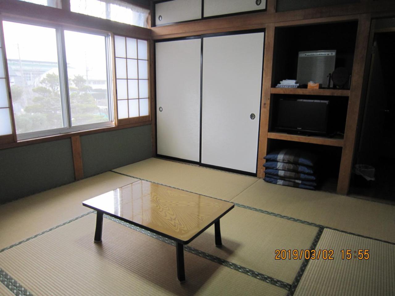 Hotel Minshuku Kobayashi à Narusawa Extérieur photo
