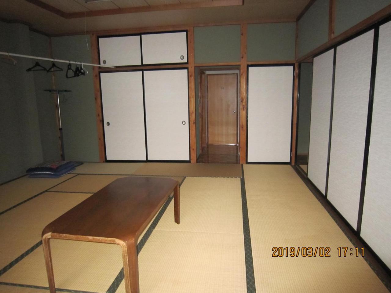 Hotel Minshuku Kobayashi à Narusawa Extérieur photo